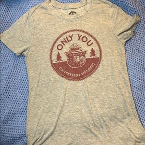 NWOT Smokey the Bear tee, sz s